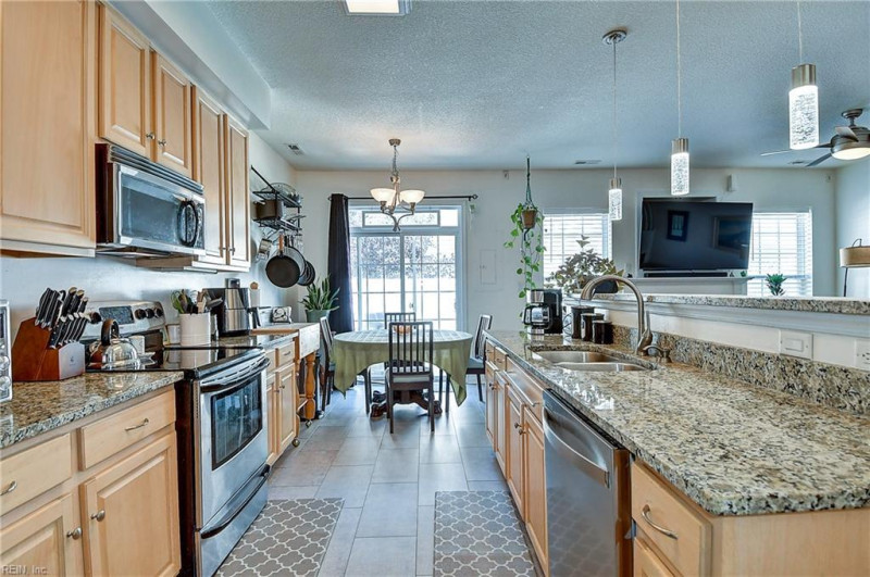 Photo 23 of 48 residential for sale in Virginia Beach virginia