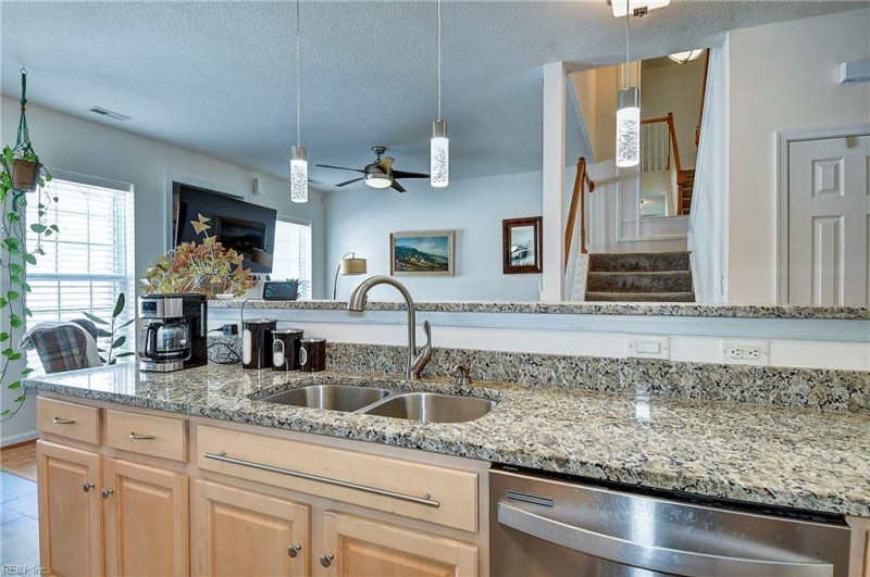 Photo 25 of 48 residential for sale in Virginia Beach virginia