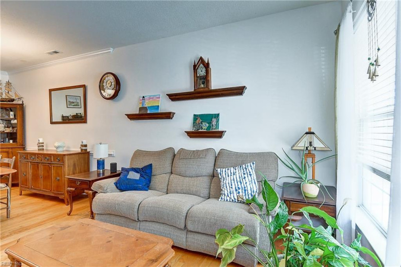 Photo 8 of 48 residential for sale in Virginia Beach virginia