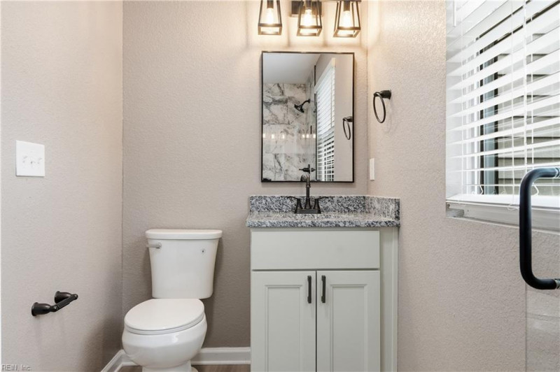 Photo 32 of 41 residential for sale in Chesapeake virginia