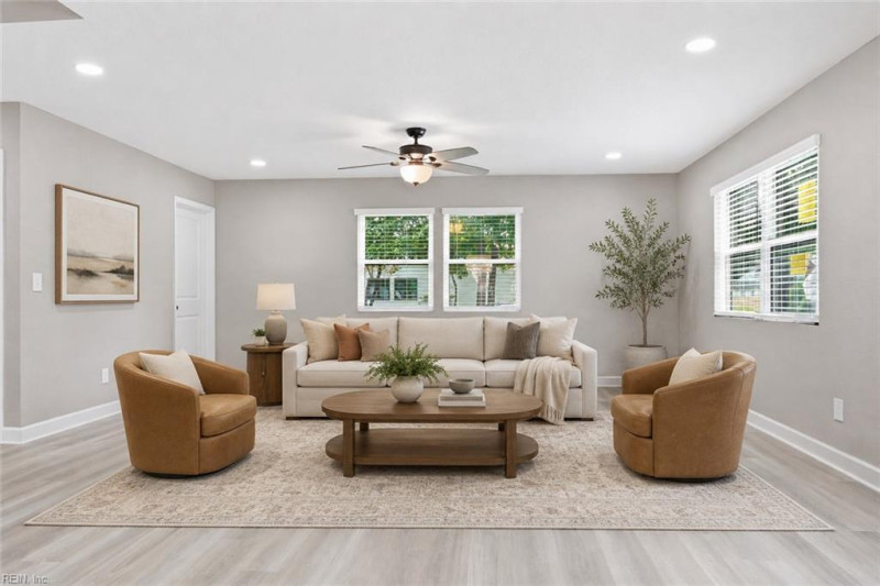 Photo 4 of 41 residential for sale in Chesapeake virginia