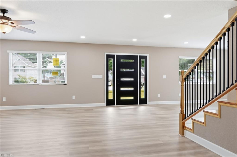 Photo 6 of 41 residential for sale in Chesapeake virginia