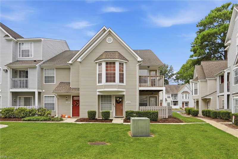 Photo 2 of 24 residential for sale in Virginia Beach virginia