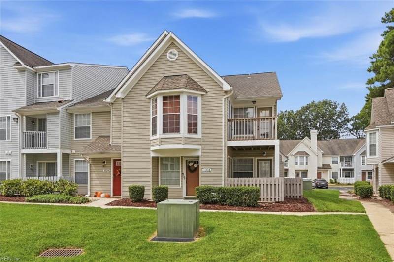 Photo 3 of 24 residential for sale in Virginia Beach virginia