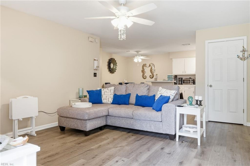 Photo 5 of 24 residential for sale in Virginia Beach virginia