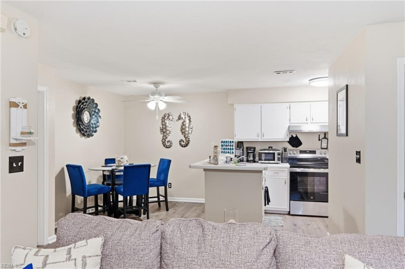 Photo 6 of 24 residential for sale in Virginia Beach virginia