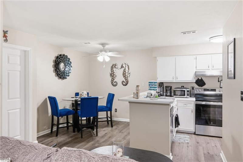 Photo 7 of 24 residential for sale in Virginia Beach virginia