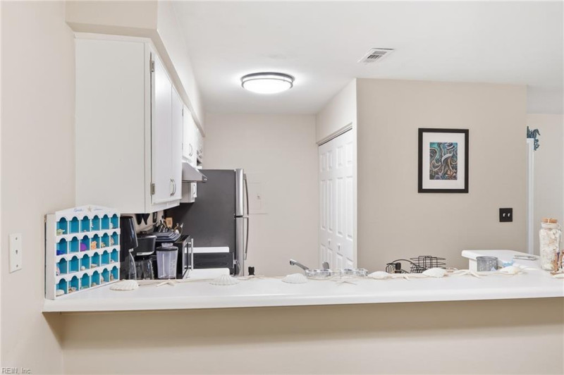 Photo 9 of 24 residential for sale in Virginia Beach virginia
