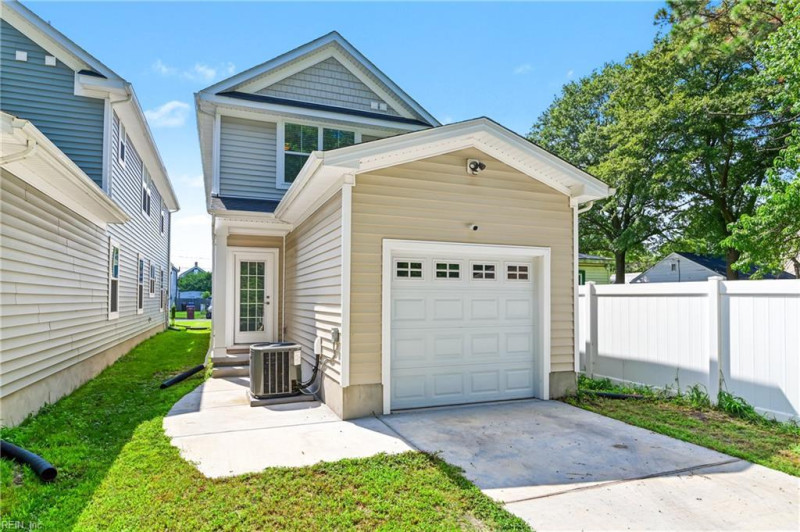 Photo 1 of 29 residential for sale in Chesapeake virginia Photo 1 of 29 residential for sale in Chesapeake virginia