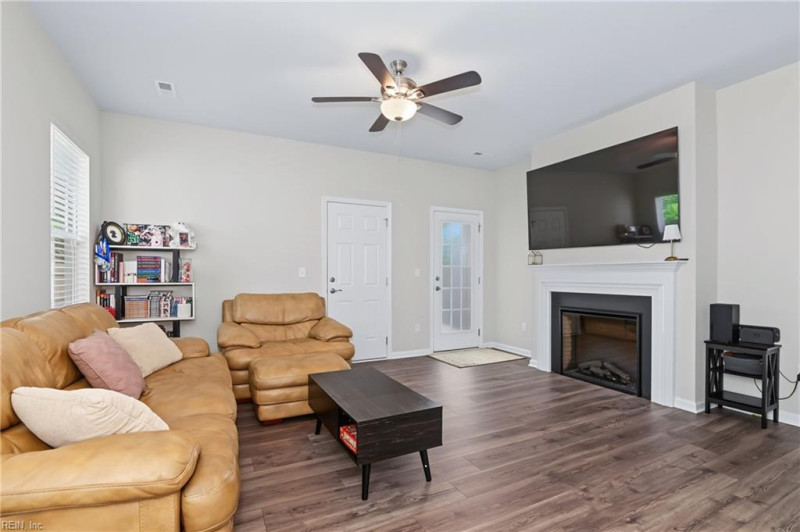 Photo 8 of 29 residential for sale in Chesapeake virginia Photo 8 of 29 residential for sale in Chesapeake virginia