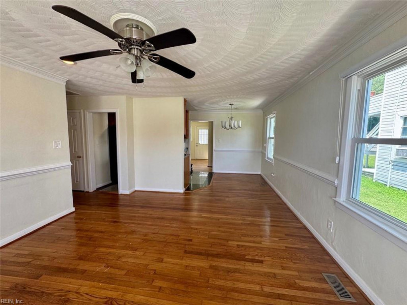 Photo 4 of 24 residential for sale in Hampton virginia Photo 4 of 24 residential for sale in Hampton virginia