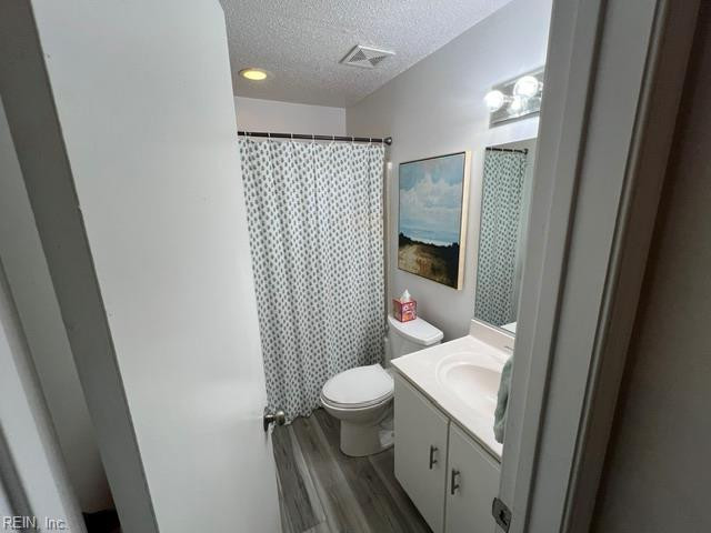 Photo 29 of 46 residential for sale in Newport News virginia Photo 29 of 46 residential for sale in Newport News virginia