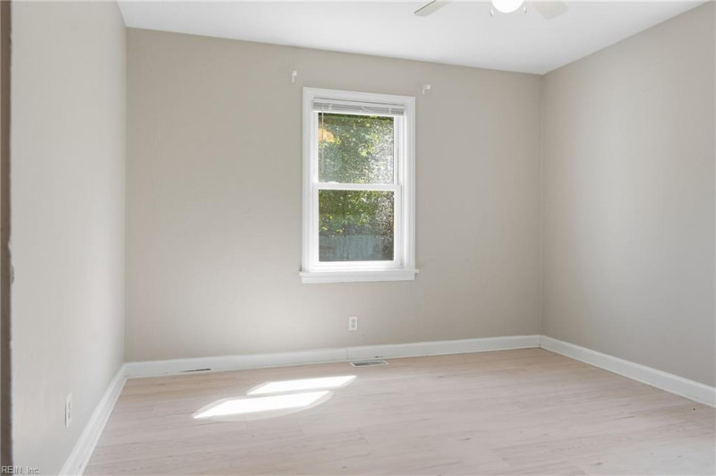 Photo 8 of 26 residential for sale in Chesapeake virginia Photo 8 of 26 residential for sale in Chesapeake virginia