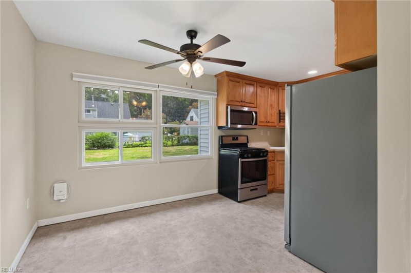 Photo 12 of 34 residential for sale in Norfolk virginia Photo 12 of 34 residential for sale in Norfolk virginia