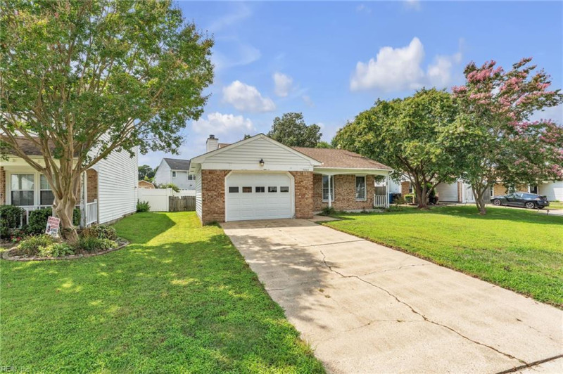 Photo 18 of 46 residential for sale in Virginia Beach virginia