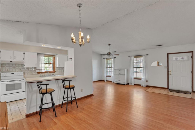 Photo 2 of 46 residential for sale in Virginia Beach virginia