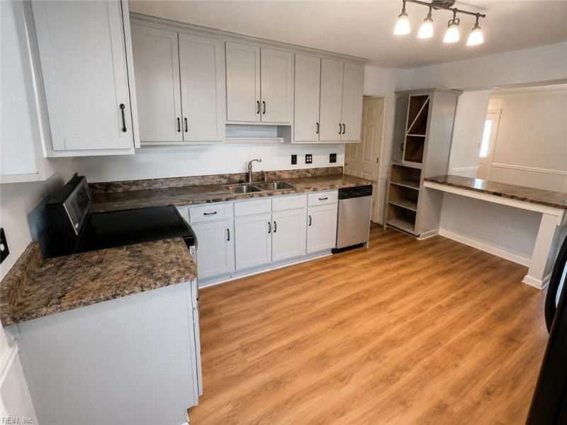 Photo 9 of 50 residential for sale in Hampton virginia Photo 9 of 50 residential for sale in Hampton virginia