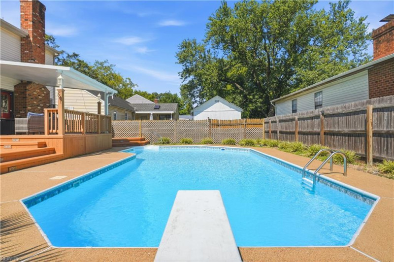 Photo 32 of 43 residential for sale in Chesapeake virginia Photo 32 of 43 residential for sale in Chesapeake virginia
