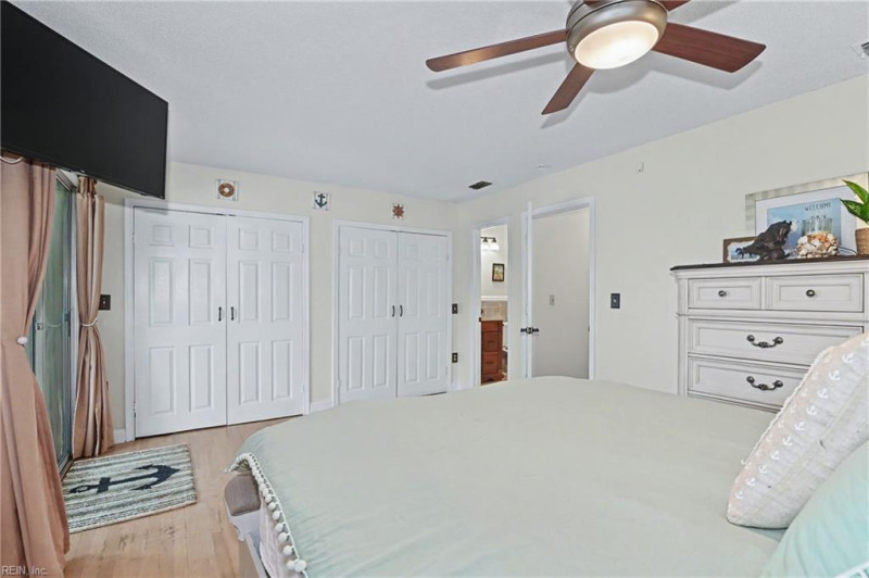 Photo 11 of 19 residential for sale in Virginia Beach virginia