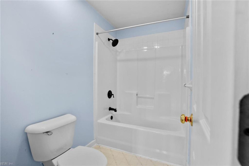 Photo 20 of 49 residential for sale in Chesapeake virginia Photo 20 of 49 residential for sale in Chesapeake virginia