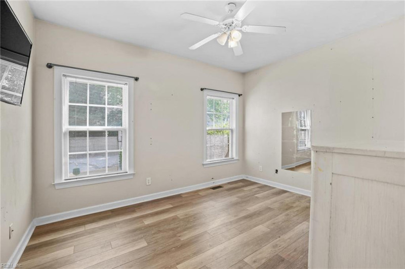 Photo 37 of 49 residential for sale in Chesapeake virginia Photo 37 of 49 residential for sale in Chesapeake virginia
