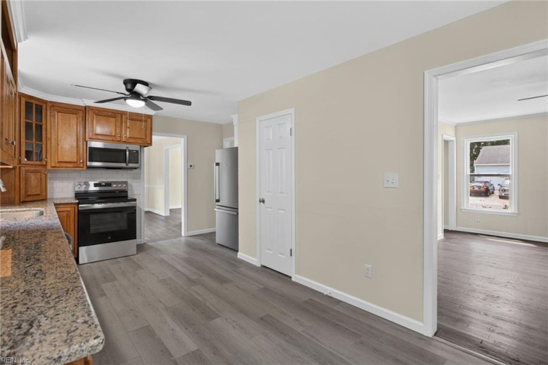 Photo 13 of 32 residential for sale in Newport News virginia