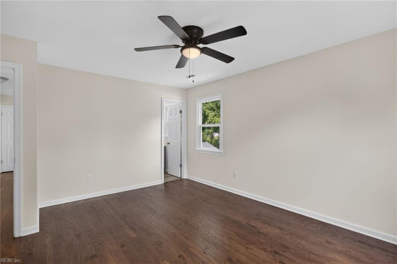 Photo 19 of 32 residential for sale in Newport News virginia