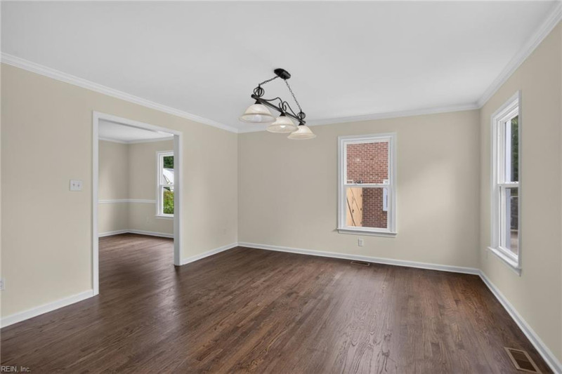 Photo 5 of 32 residential for sale in Newport News virginia