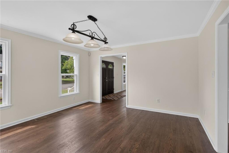 Photo 7 of 32 residential for sale in Newport News virginia
