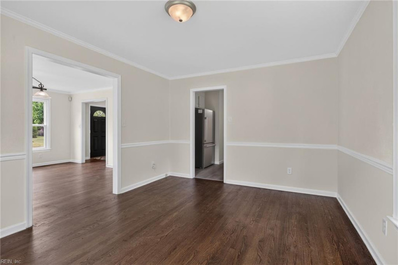 Photo 9 of 32 residential for sale in Newport News virginia