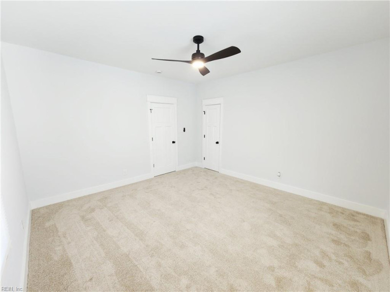 Photo 20 of 33 residential for sale in Portsmouth virginia