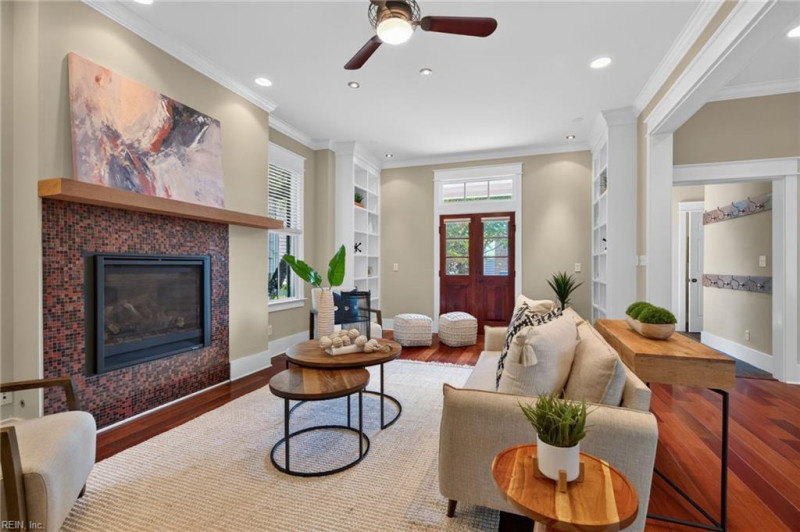 Photo 16 of 50 residential for sale in Norfolk virginia
