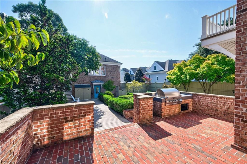 Photo 17 of 50 residential for sale in Norfolk virginia