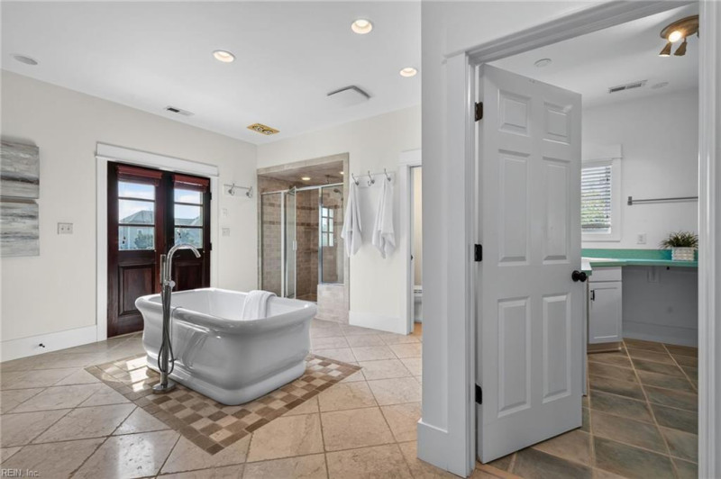 Photo 23 of 50 residential for sale in Norfolk virginia