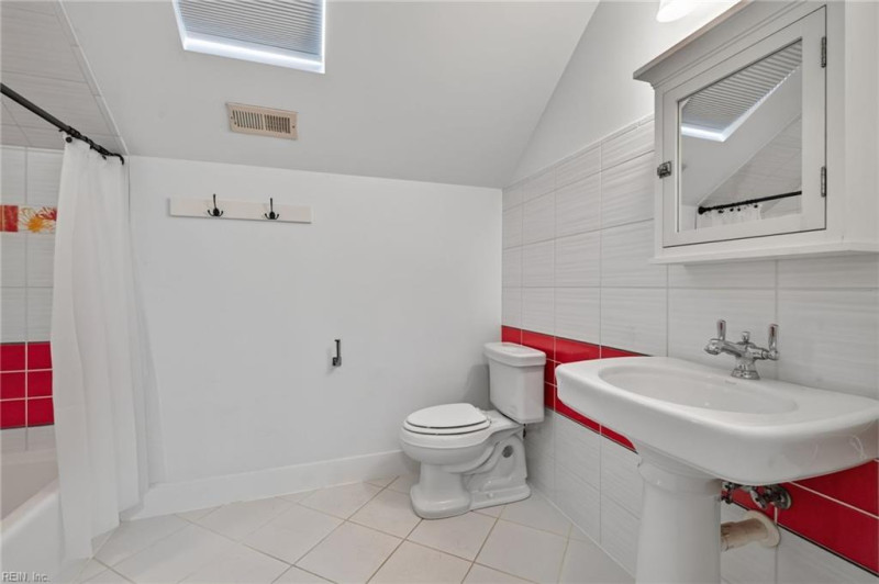 Photo 33 of 50 residential for sale in Norfolk virginia