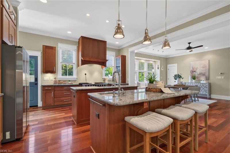 Photo 8 of 50 residential for sale in Norfolk virginia