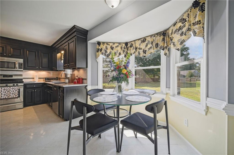 Photo 15 of 50 residential for sale in Chesapeake virginia