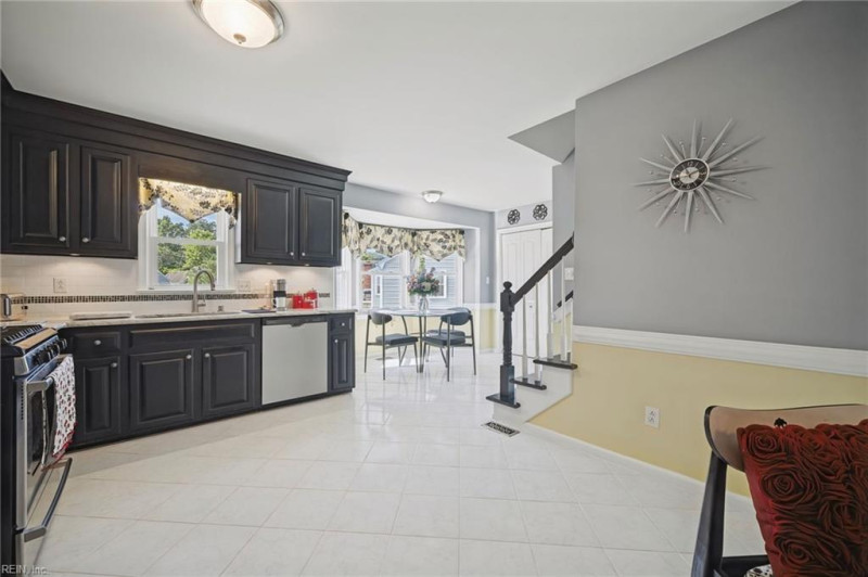 Photo 21 of 50 residential for sale in Chesapeake virginia