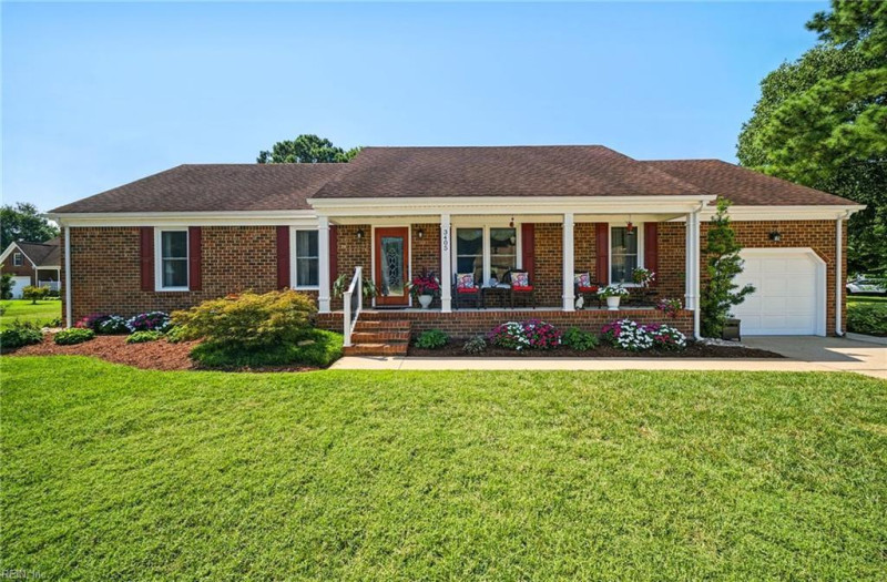 Photo 3 of 50 residential for sale in Chesapeake virginia