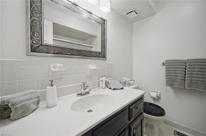 Photo 35 of 50 residential for sale in Chesapeake virginia