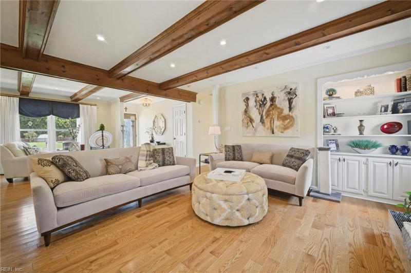 Photo 8 of 50 residential for sale in Chesapeake virginia