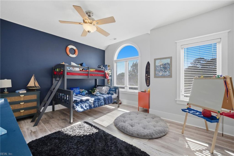 Photo 17 of 33 residential for sale in Norfolk virginia