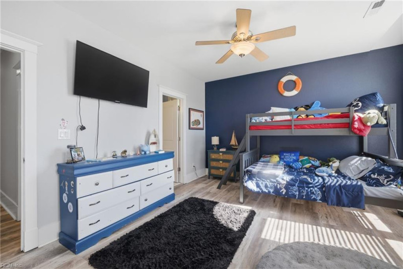 Photo 18 of 33 residential for sale in Norfolk virginia