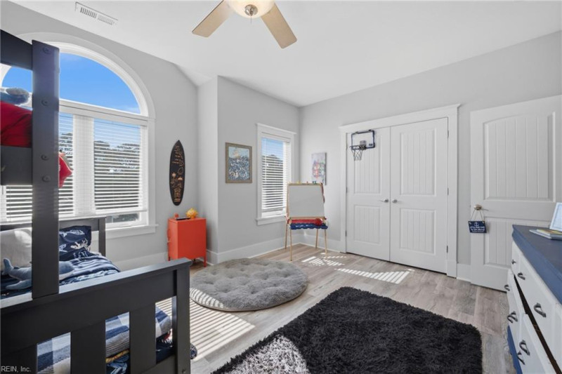Photo 19 of 33 residential for sale in Norfolk virginia
