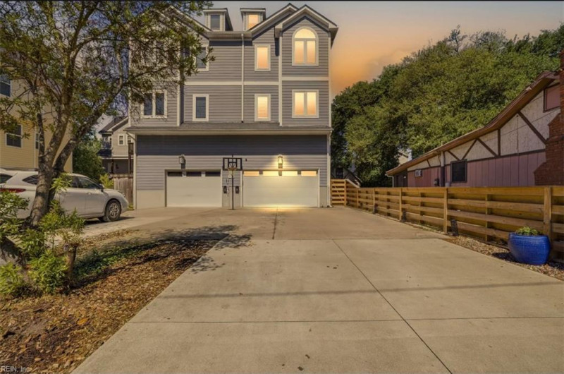 Photo 2 of 33 residential for sale in Norfolk virginia