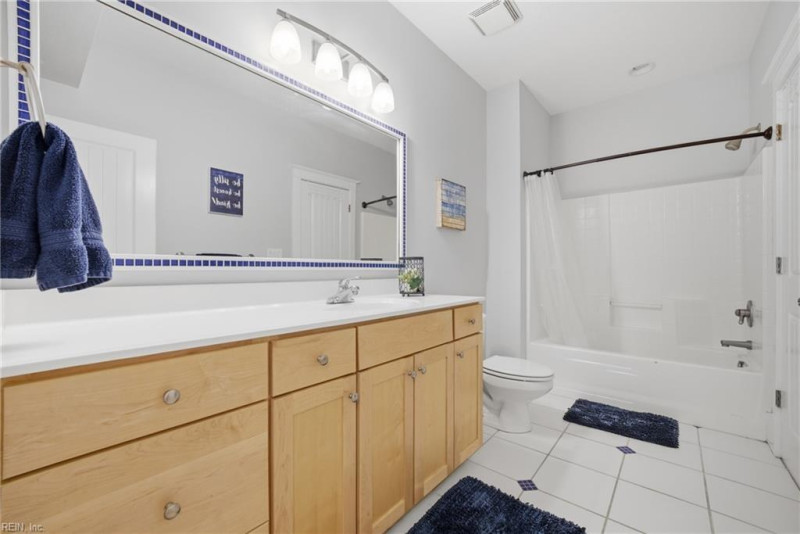 Photo 25 of 33 residential for sale in Norfolk virginia