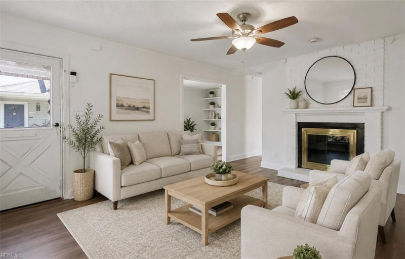 Photo 2 of 28 residential for sale in Virginia Beach virginia
