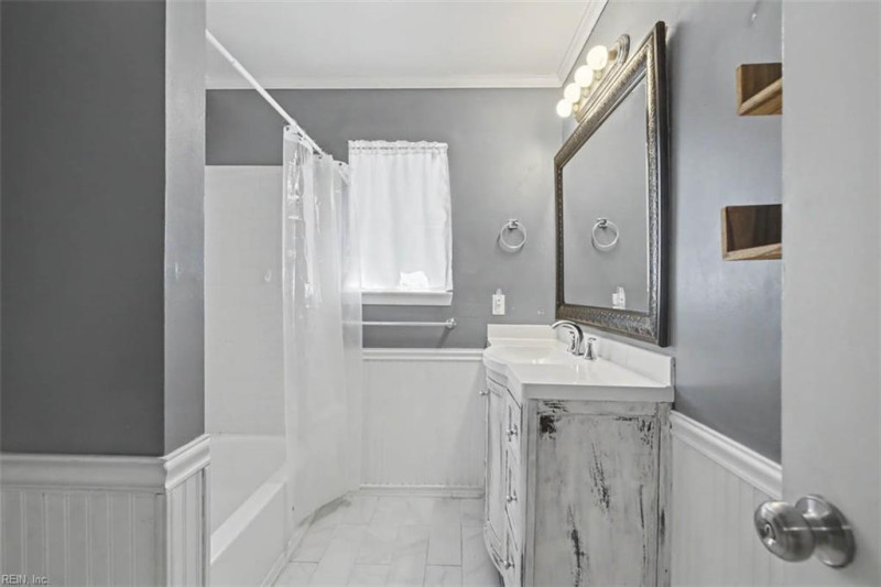 Photo 22 of 28 residential for sale in Virginia Beach virginia