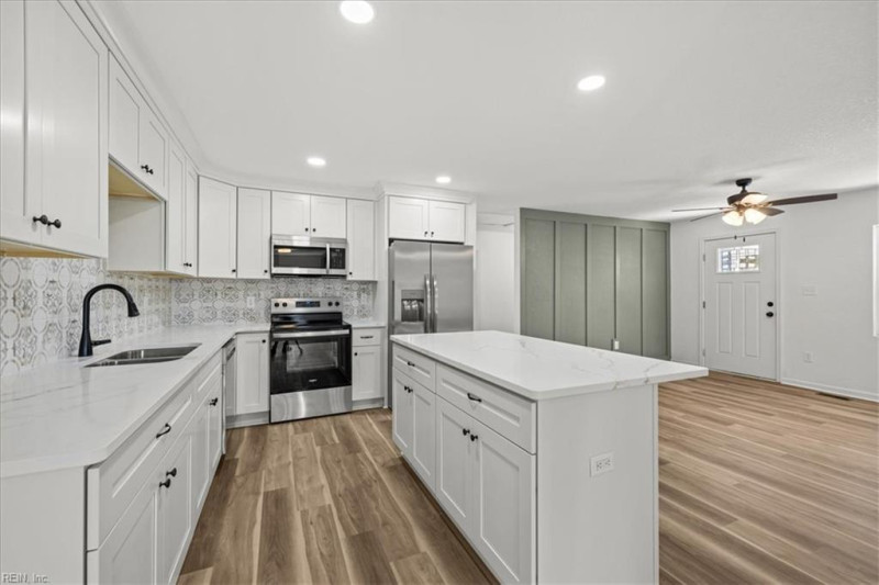 Photo 10 of 38 residential for sale in Norfolk virginia