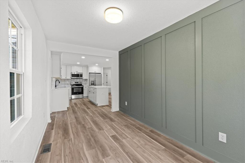 Photo 13 of 38 residential for sale in Norfolk virginia